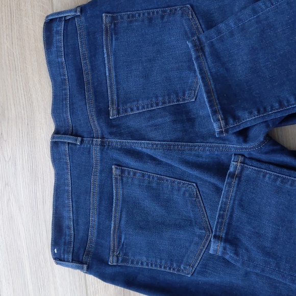 Loft skinny jeans! - Picture 3 of 3